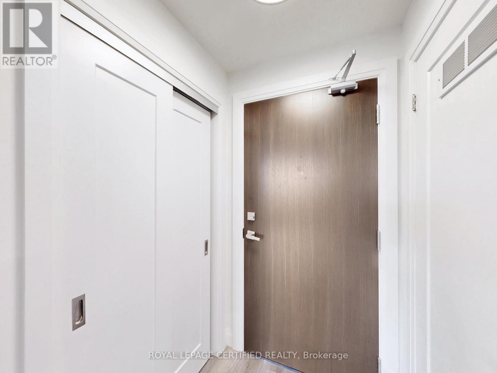 604 - 500 Brock Avenue, Burlington, Ontario  L7S 0A5 - Photo 8 - W12825198