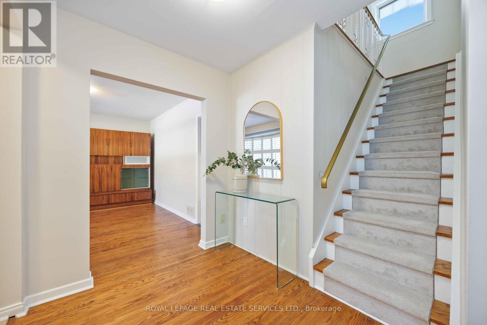 2 Cherry Post Crescent, Toronto, Ontario  M9C 2K1 - Photo 10 - W12825236