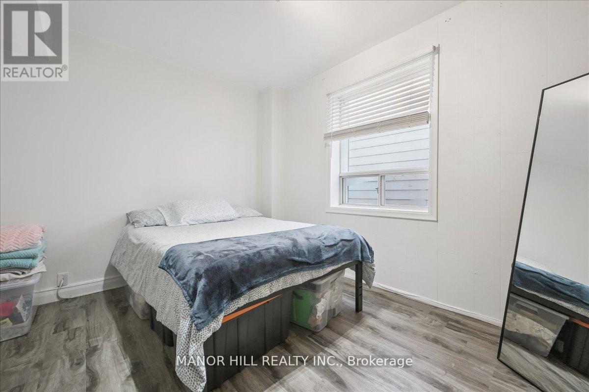 929 Lakeshore Road E, Mississauga, Ontario  L5E 1E3 - Photo 18 - W12825260