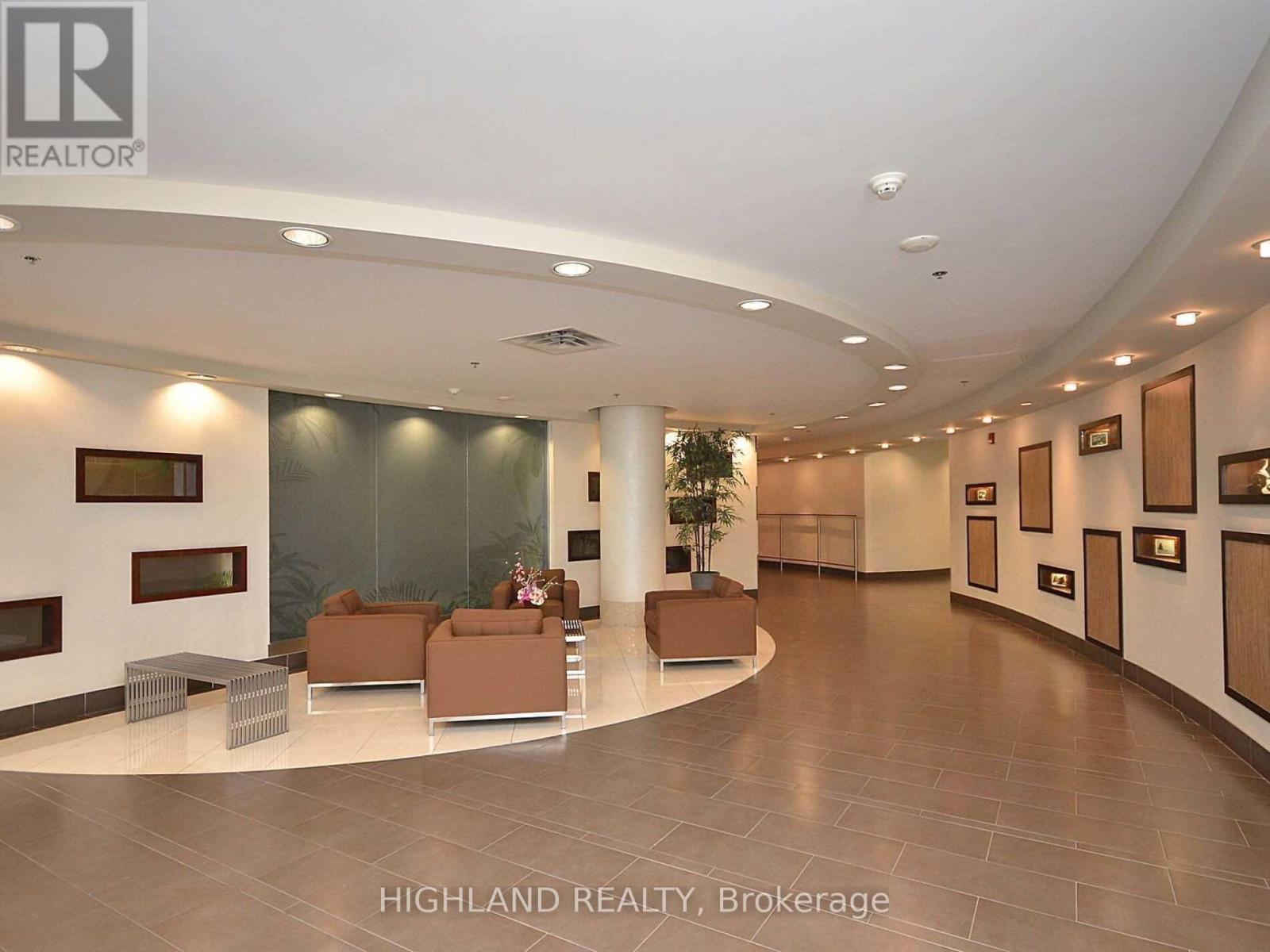 801 - 70 Absolute Avenue, Mississauga, Ontario  L5Z 0A4 - Photo 4 - W12825266