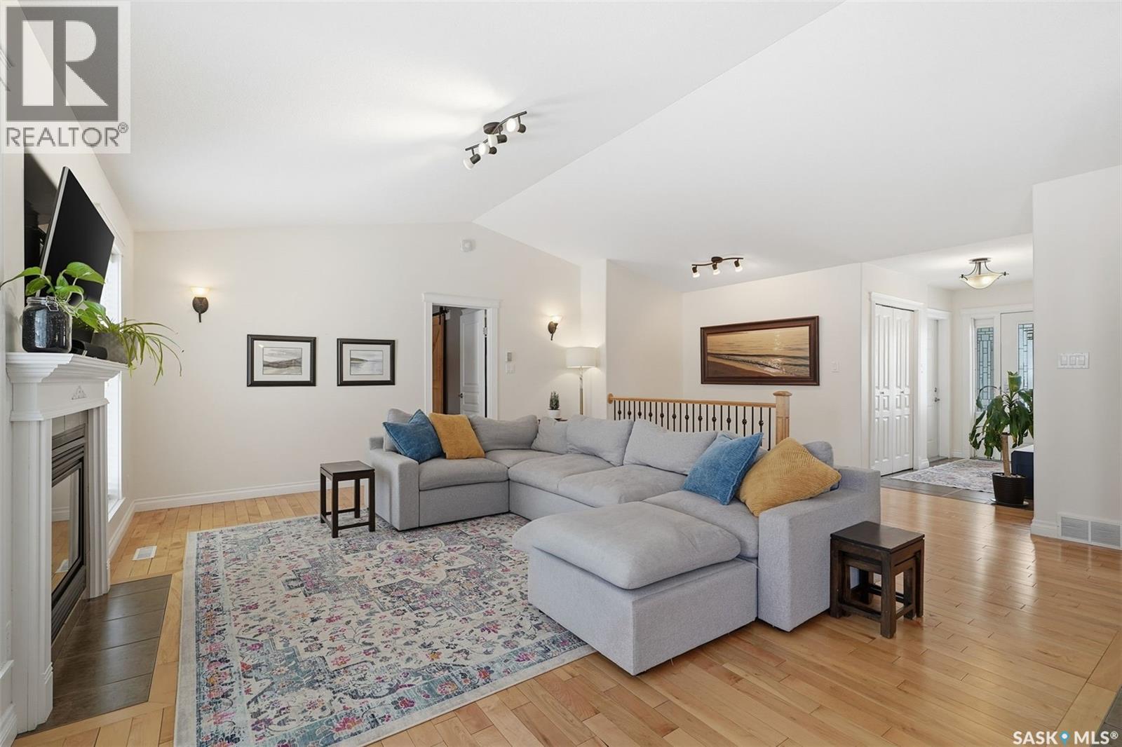 12 Longpre Crescent, Prince Albert, Saskatchewan  S6X 1C8 - Photo 5 - SK029251