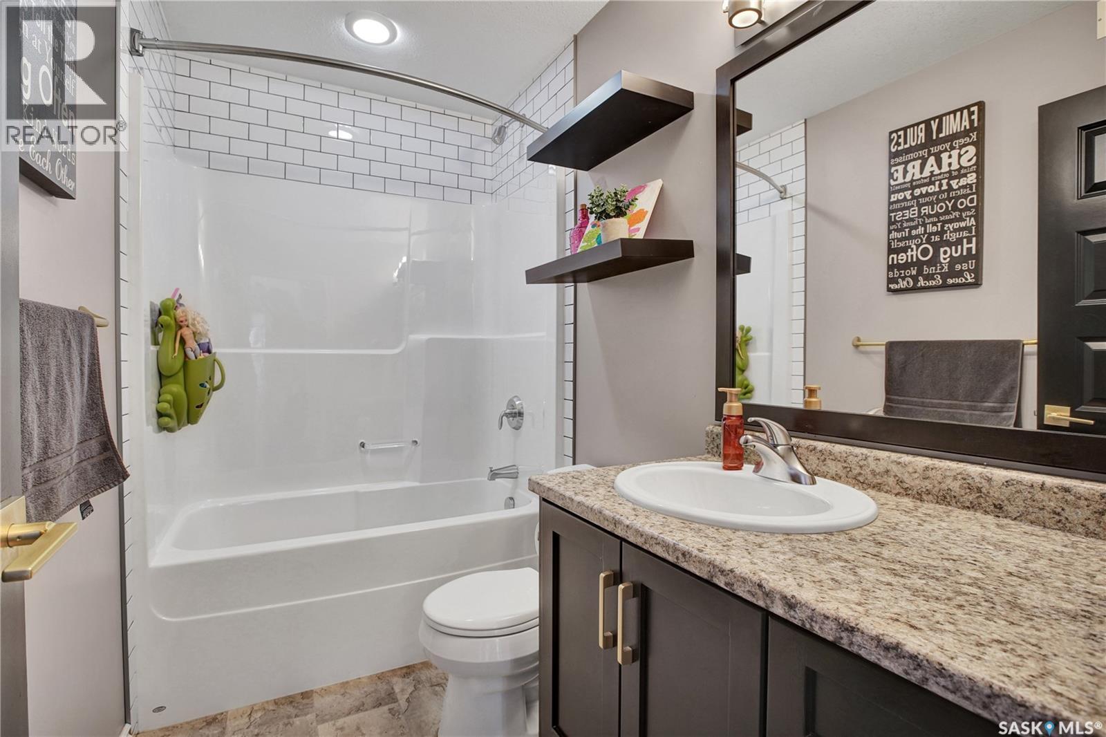 426 Lyle Crescent, Warman, Saskatchewan  S0K 4S1 - Photo 14 - SK029147