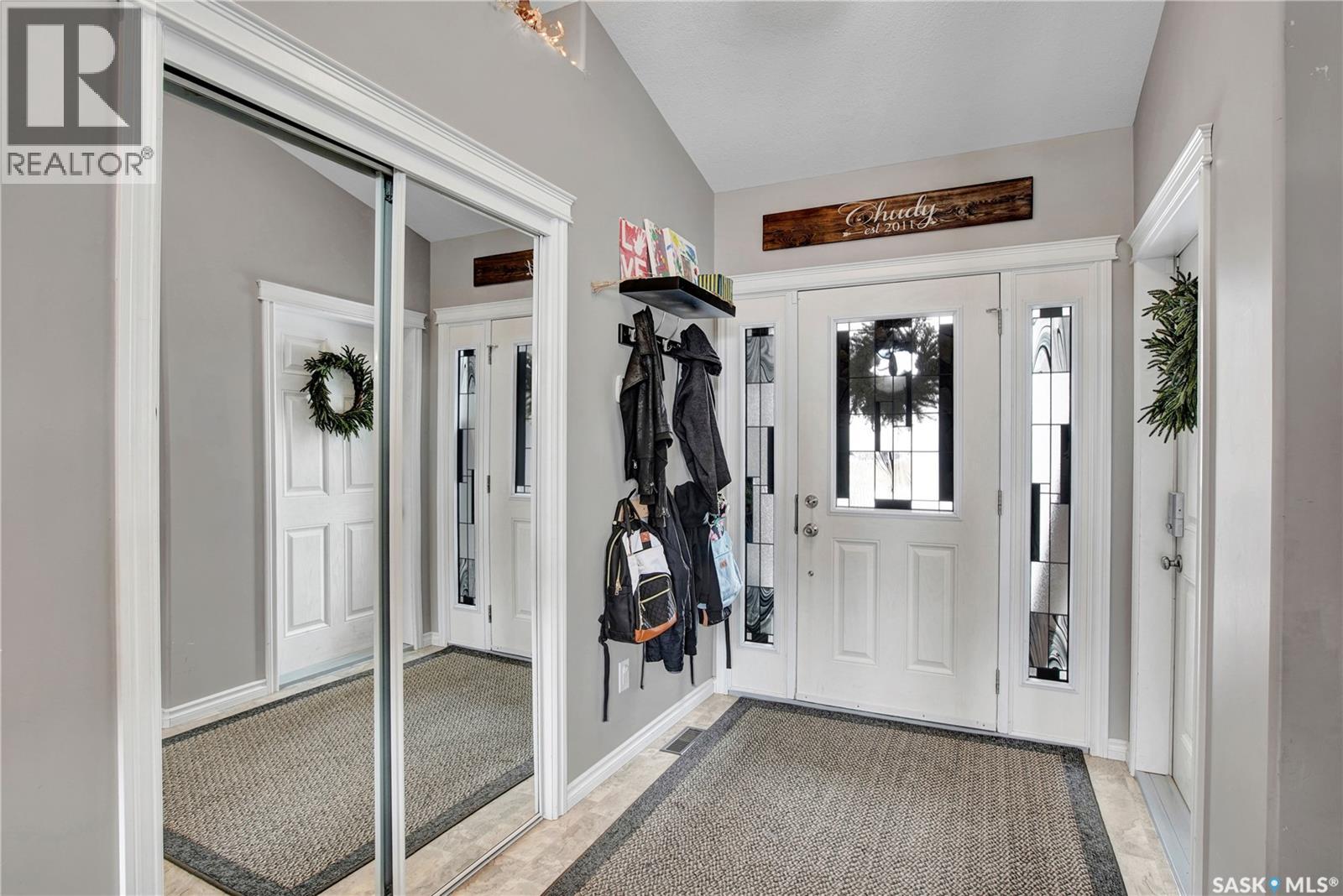 426 Lyle Crescent, Warman, Saskatchewan  S0K 4S1 - Photo 3 - SK029147