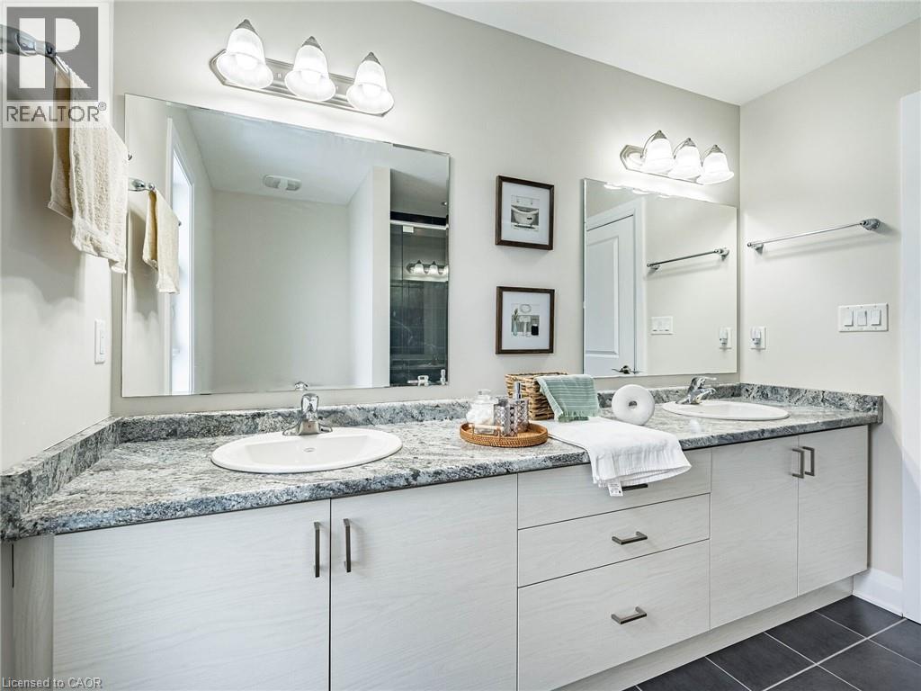 677 Thomas Slee Drive, Kitchener, Ontario  N2P 0J1 - Photo 24 - 40808114