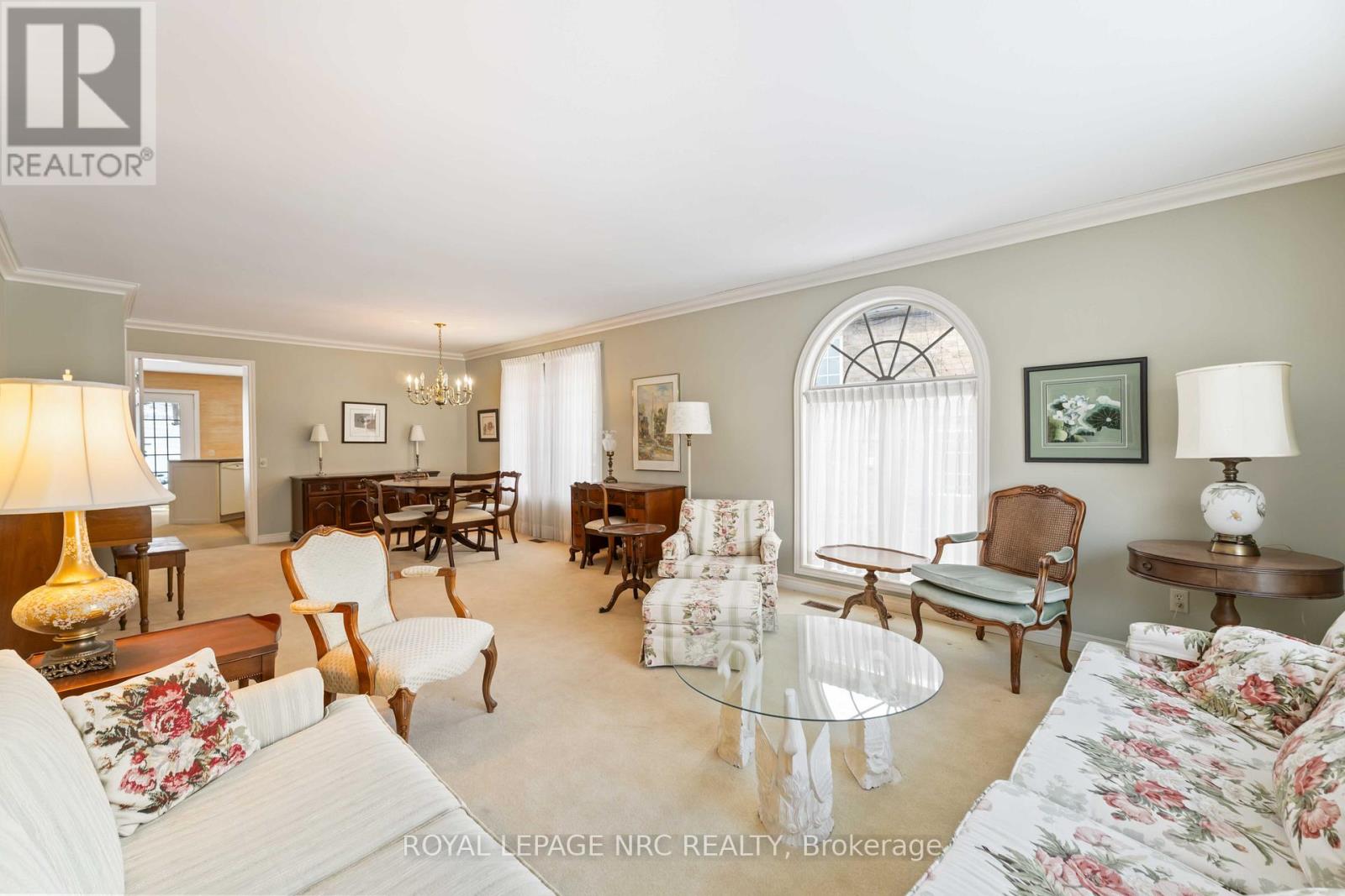 192 Woodside Drive, St. Catharines, Ontario  L2T 1X6 - Photo 7 - X12824688