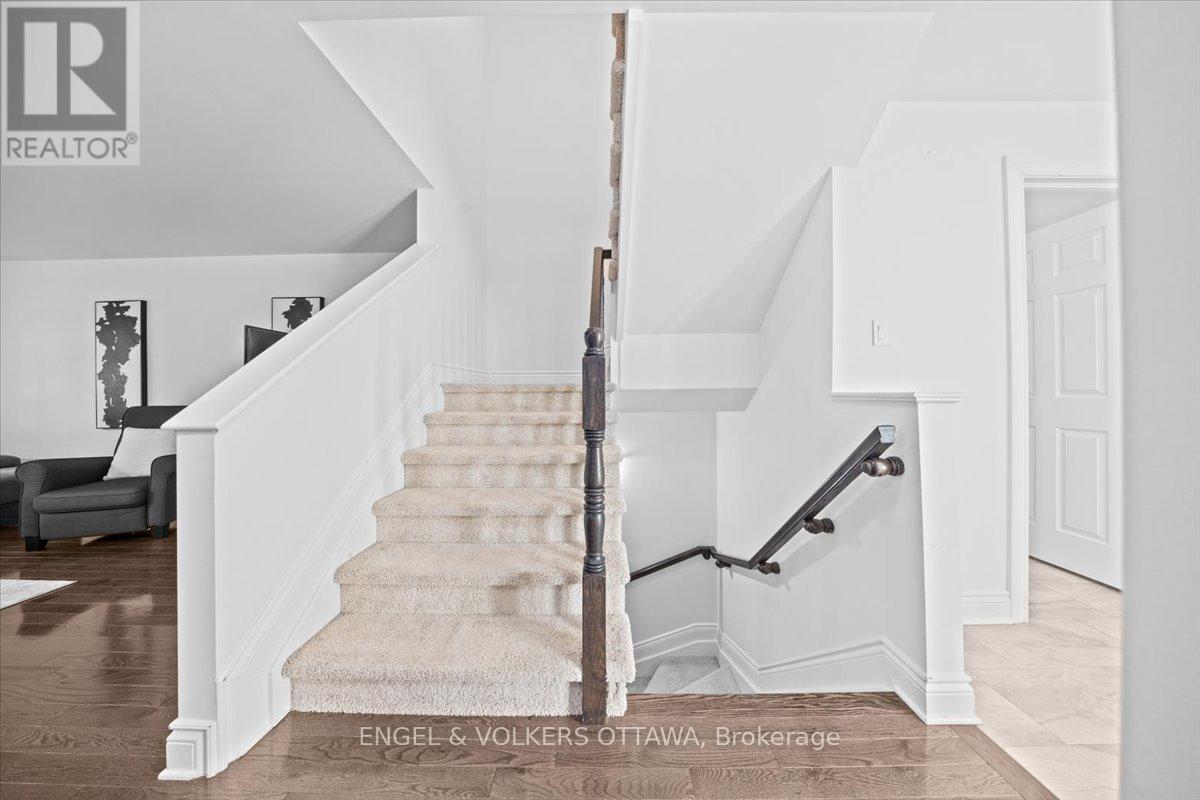 273 Dion Avenue, Clarence-Rockland, Ontario  K4K 0M4 - Photo 5 - X12825292