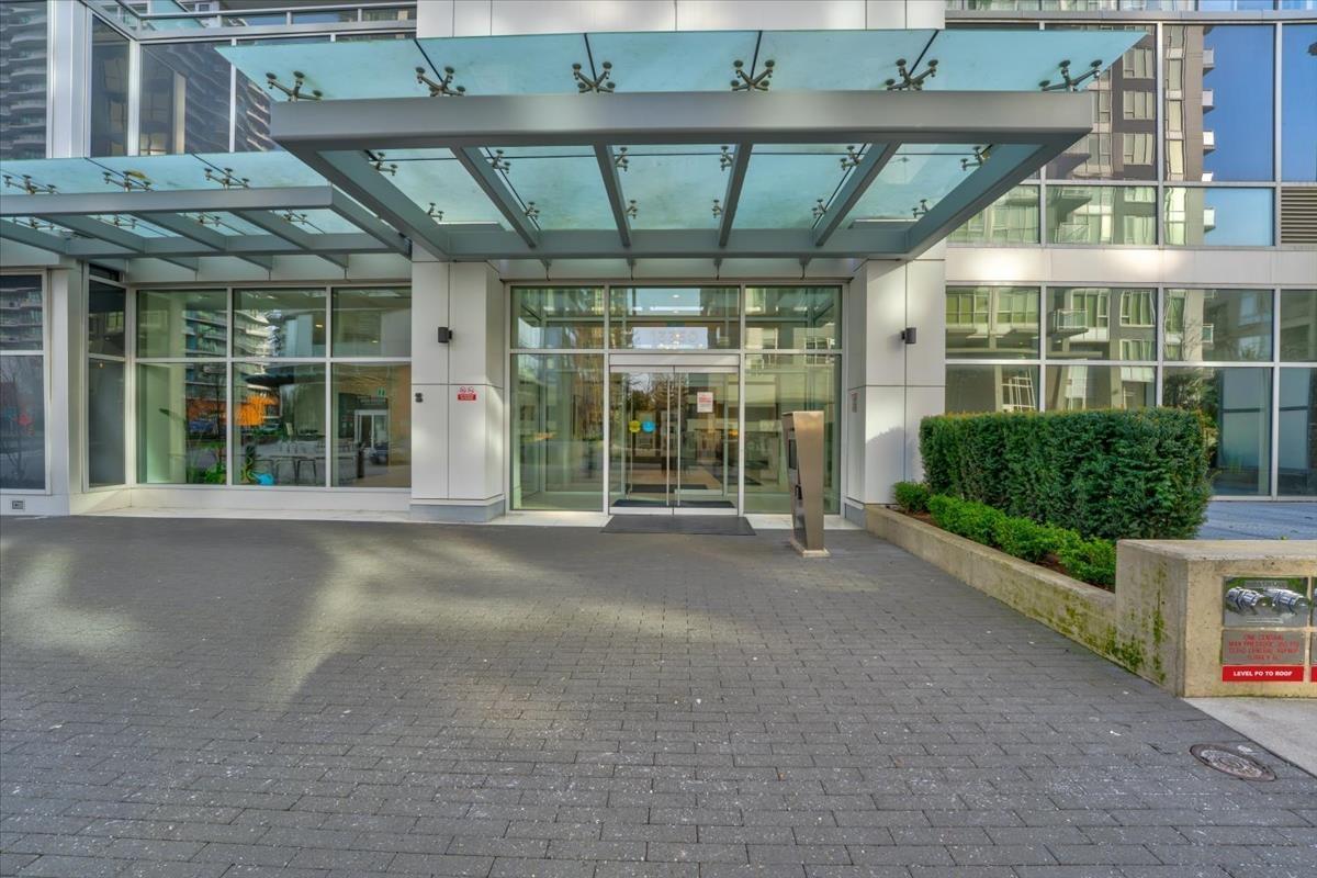 3805 13350 Central Avenue, Surrey, British Columbia  V3T 0S1 - Photo 2 - R3093966