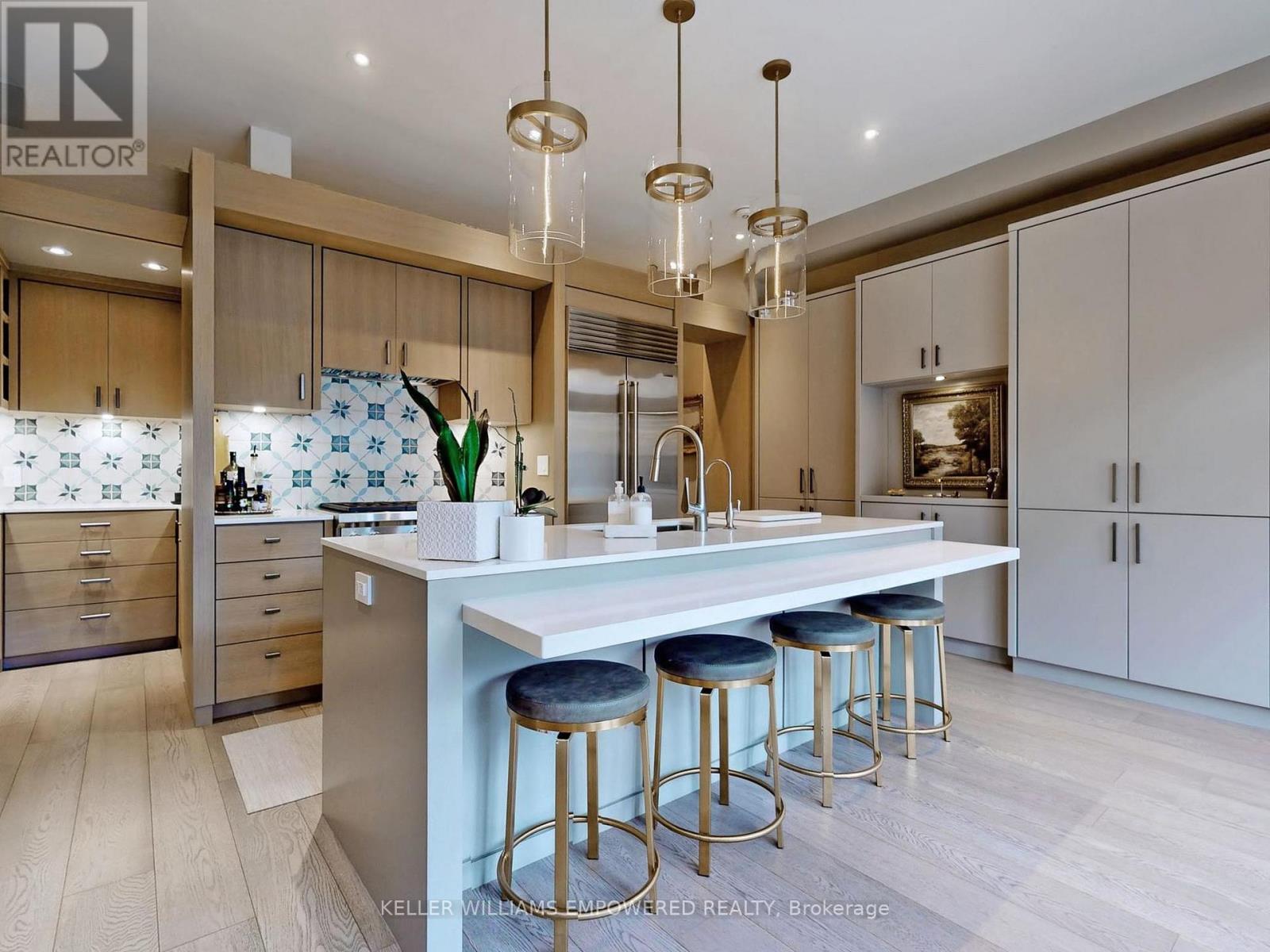 10 Webster Avenue, Toronto, Ontario  M5R 1N7 - Photo 11 - C12825310