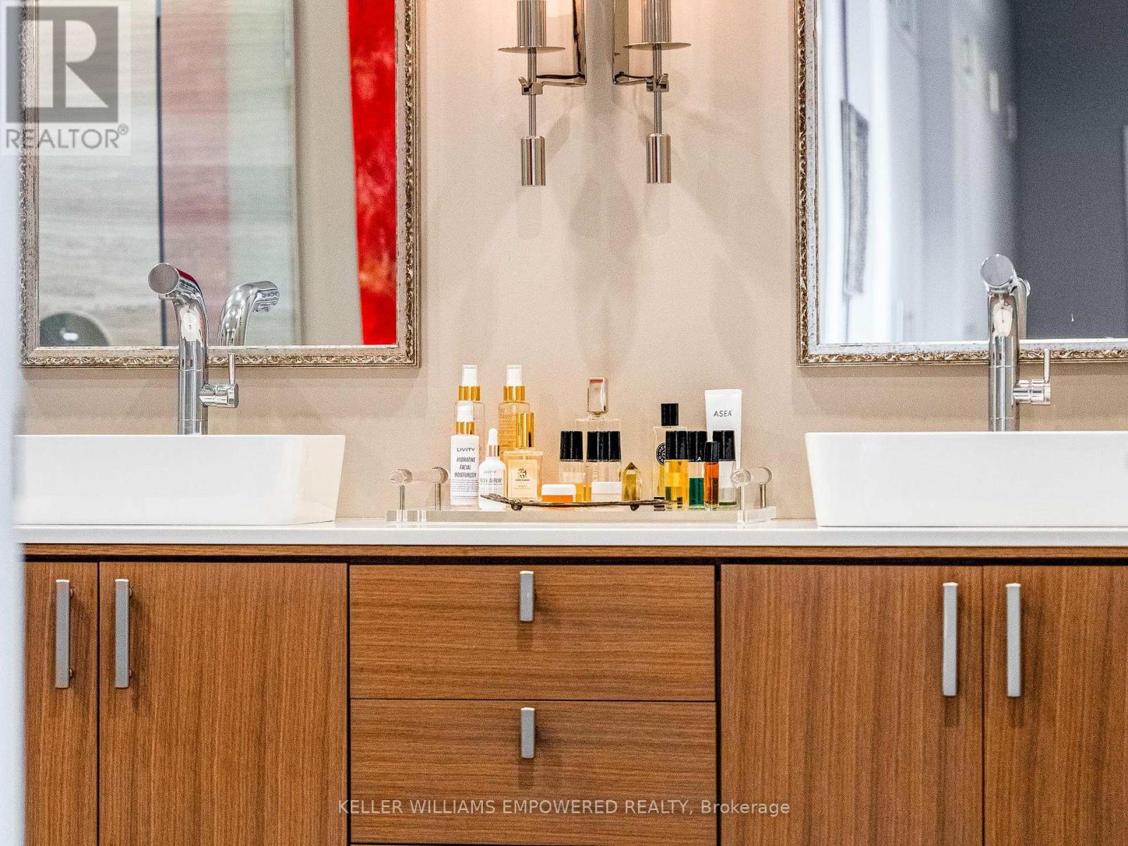 10 Webster Avenue, Toronto, Ontario  M5R 1N7 - Photo 25 - C12825310