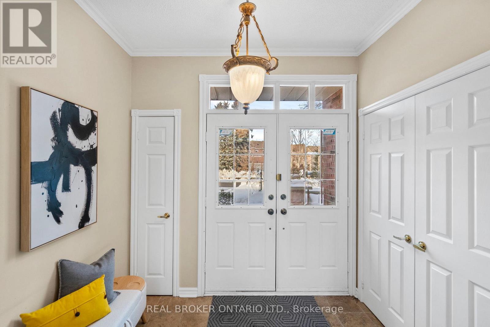 36 Ellingwood Court, Markham, Ontario  L3R 8A7 - Photo 2 - N12825304