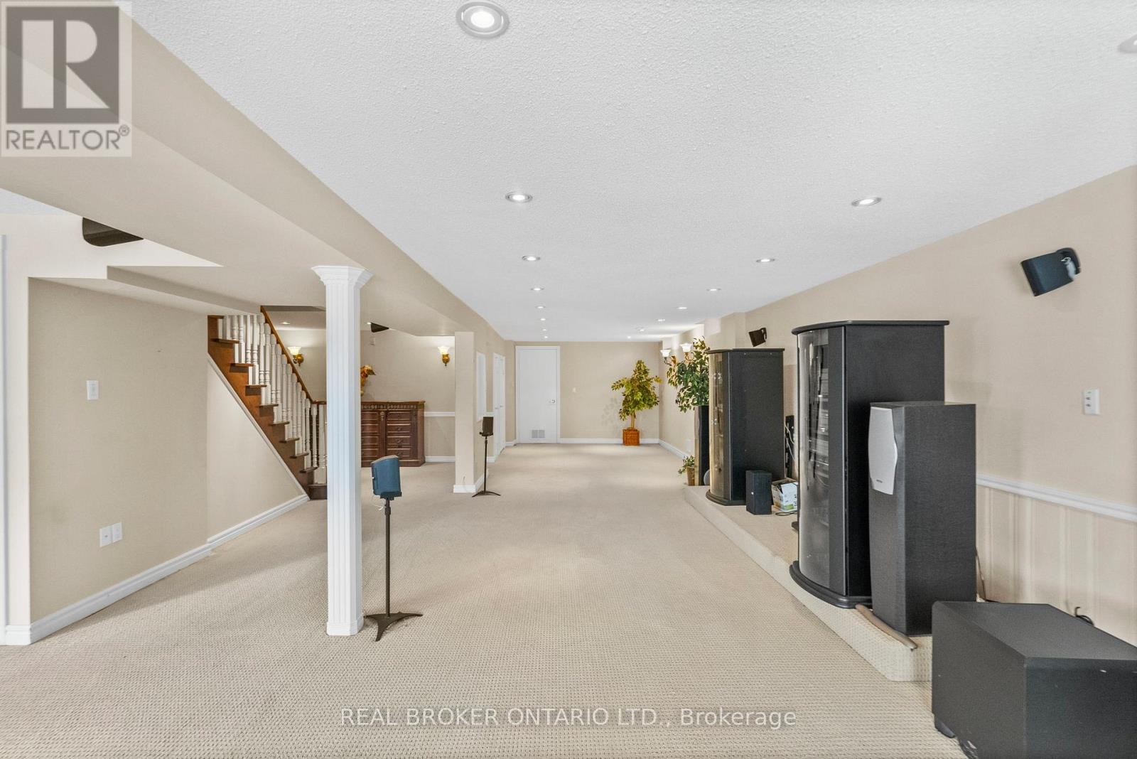 36 Ellingwood Court, Markham, Ontario  L3R 8A7 - Photo 42 - N12825304