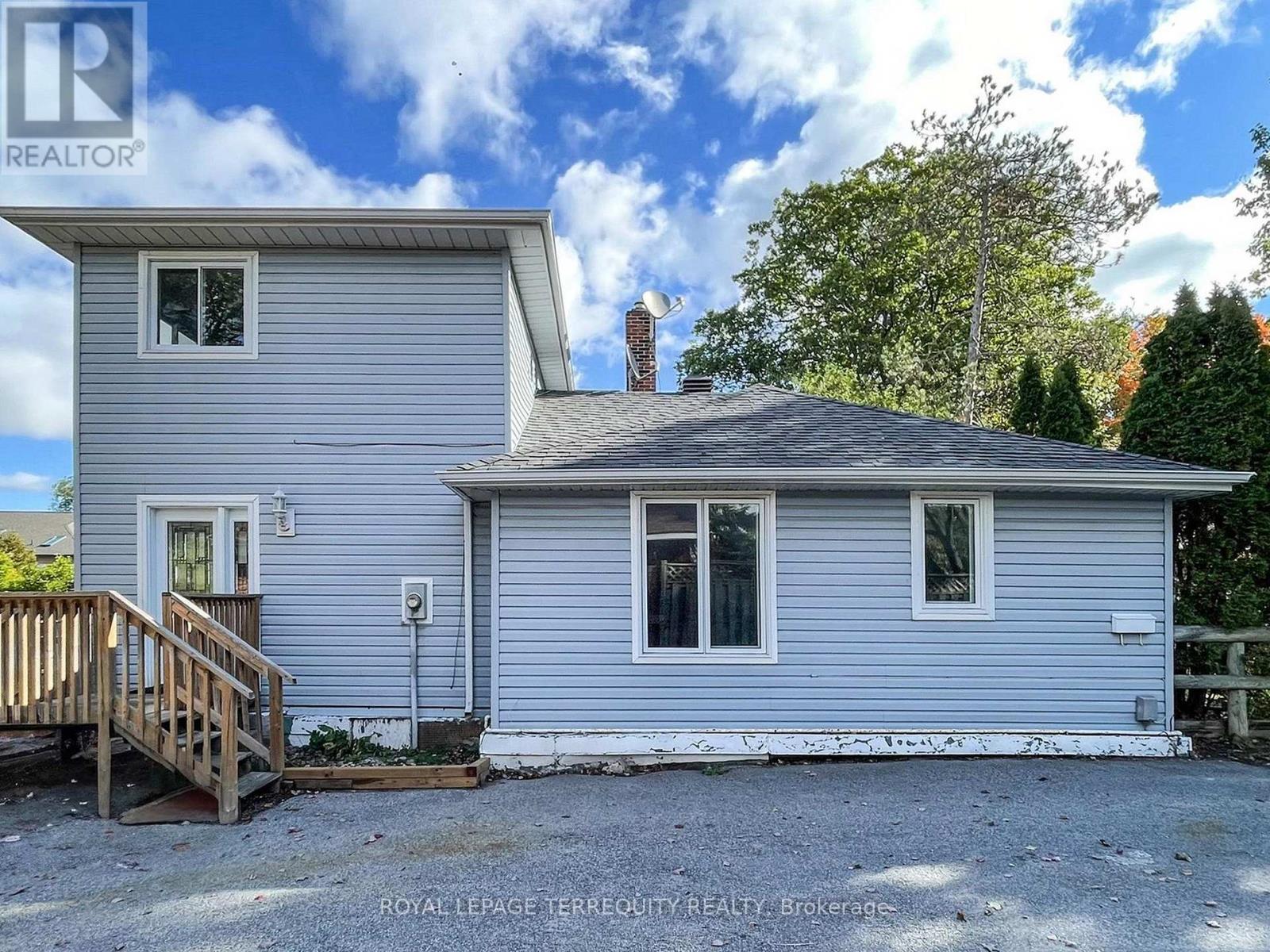 40 Brennan Avenue, Barrie, Ontario  L4N 3X3 - Photo 2 - S12440160