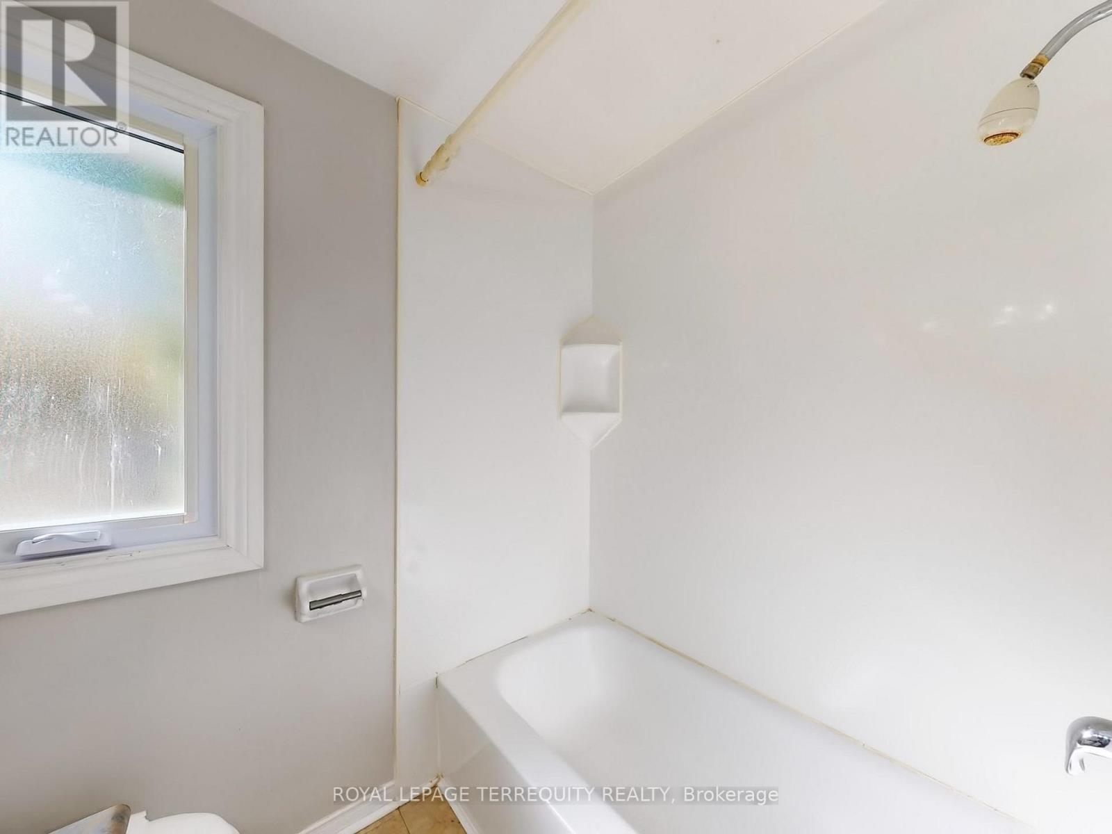 40 Brennan Avenue, Barrie, Ontario  L4N 3X3 - Photo 22 - S12440160