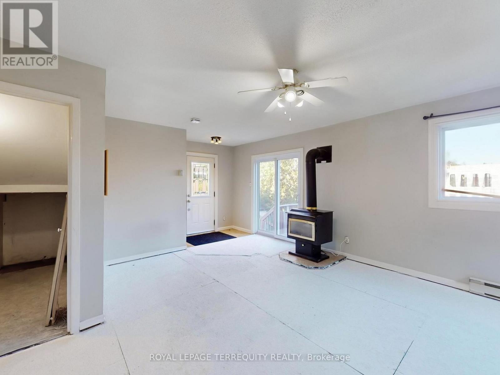 40 Brennan Avenue, Barrie, Ontario  L4N 3X3 - Photo 7 - S12440160