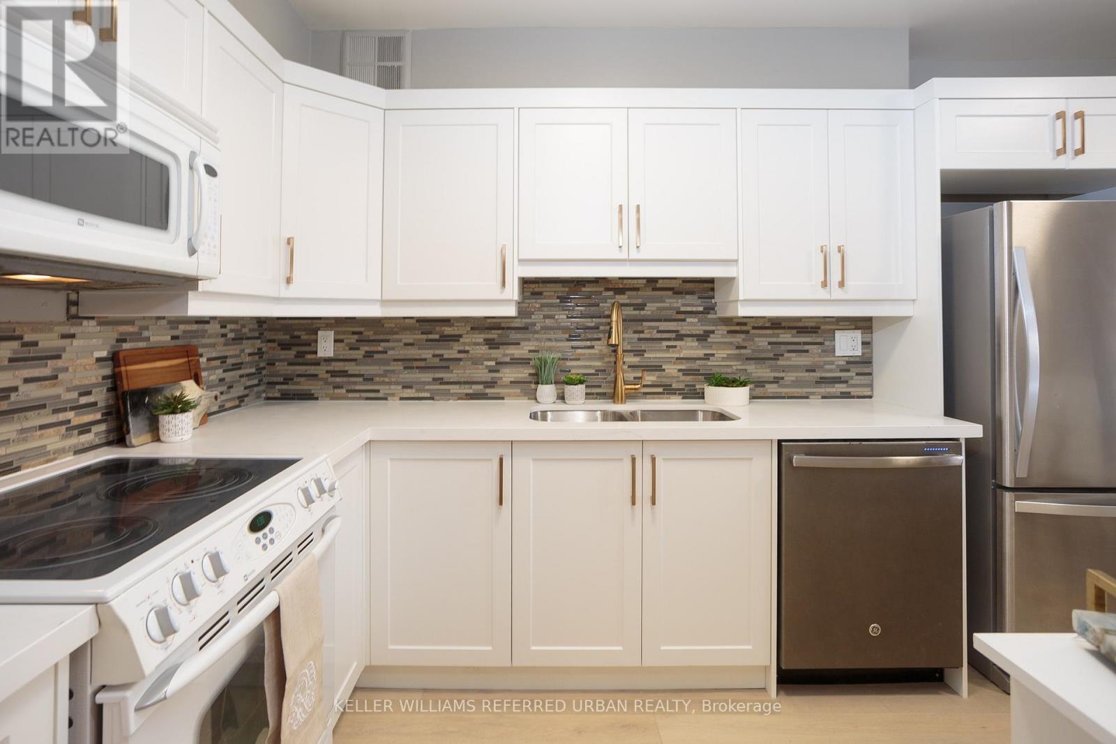 605 - 70 Baif Boulevard, Richmond Hill, Ontario  L4C 5L2 - Photo 9 - N12661202