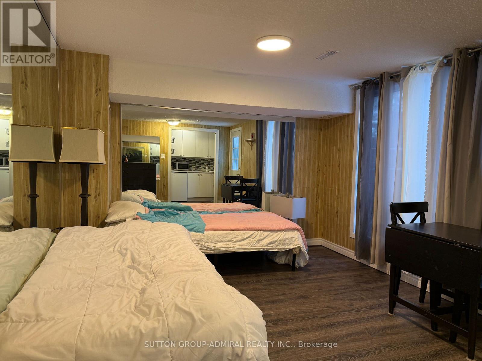 94 (Lower) - 82 Henderson Drive, Aurora, Ontario  L4G 3M3 - Photo 2 - N12824314