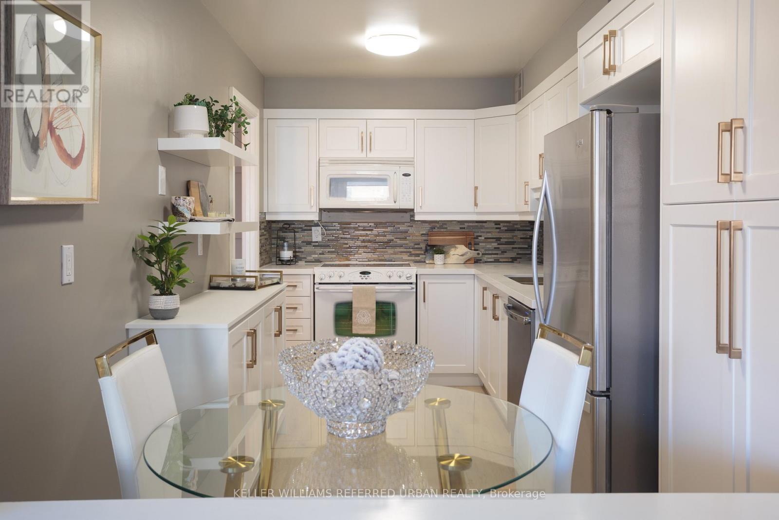 605 - 70 Baif Boulevard, Richmond Hill, Ontario  L4C 5L2 - Photo 2 - N12661202