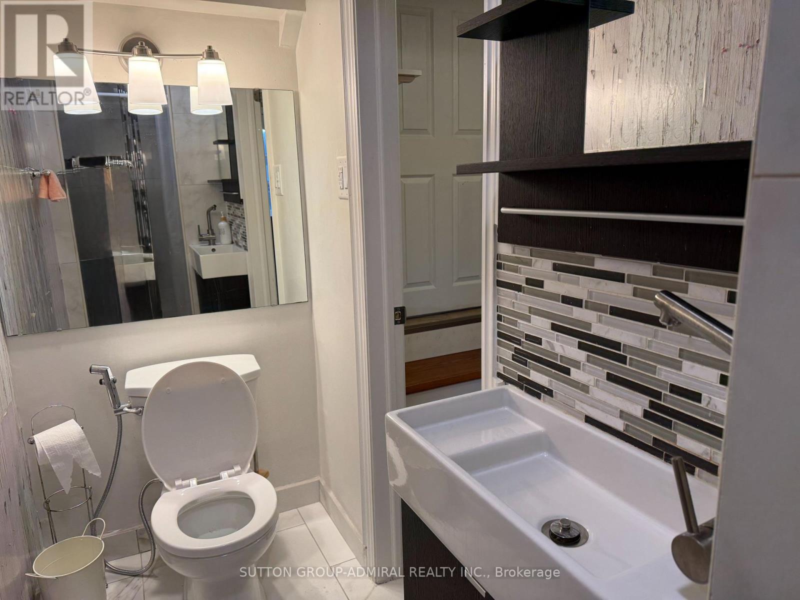 94 (Lower) - 82 Henderson Drive, Aurora, Ontario  L4G 3M3 - Photo 4 - N12824314