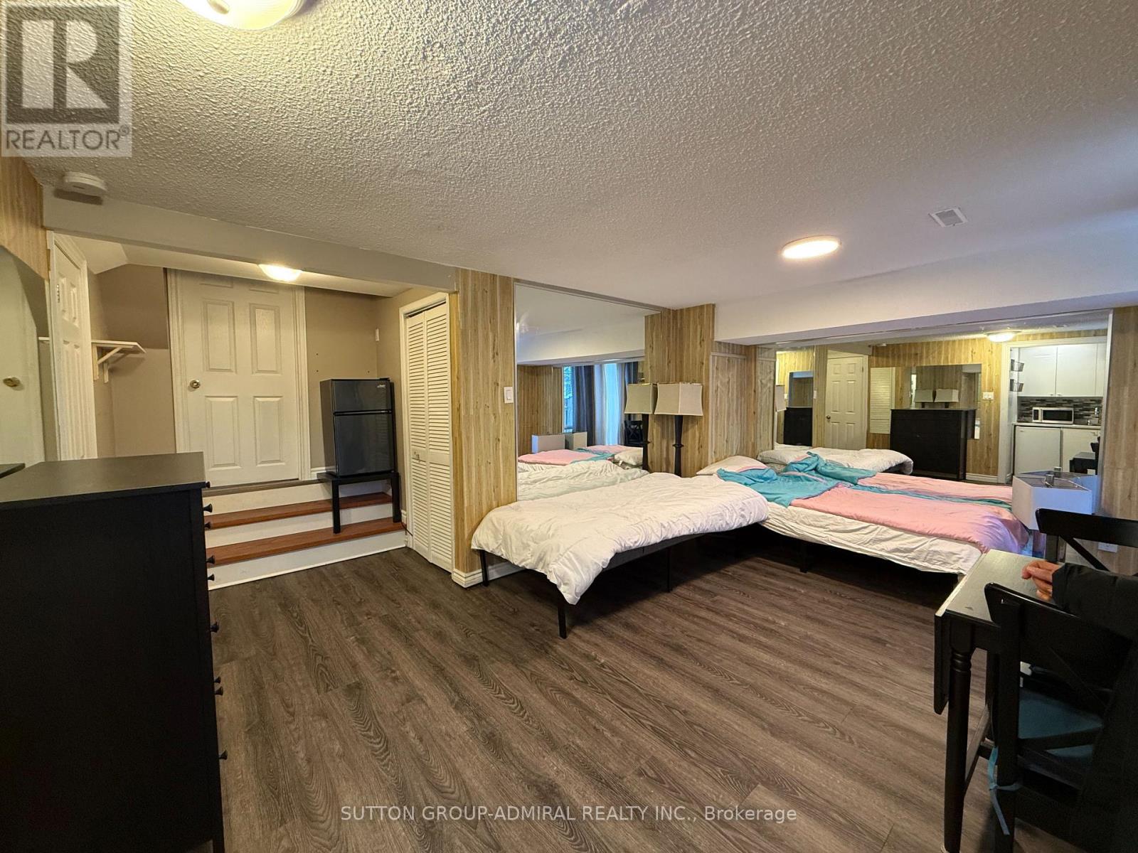 94 (Lower) - 82 Henderson Drive, Aurora, Ontario  L4G 3M3 - Photo 1 - N12824314