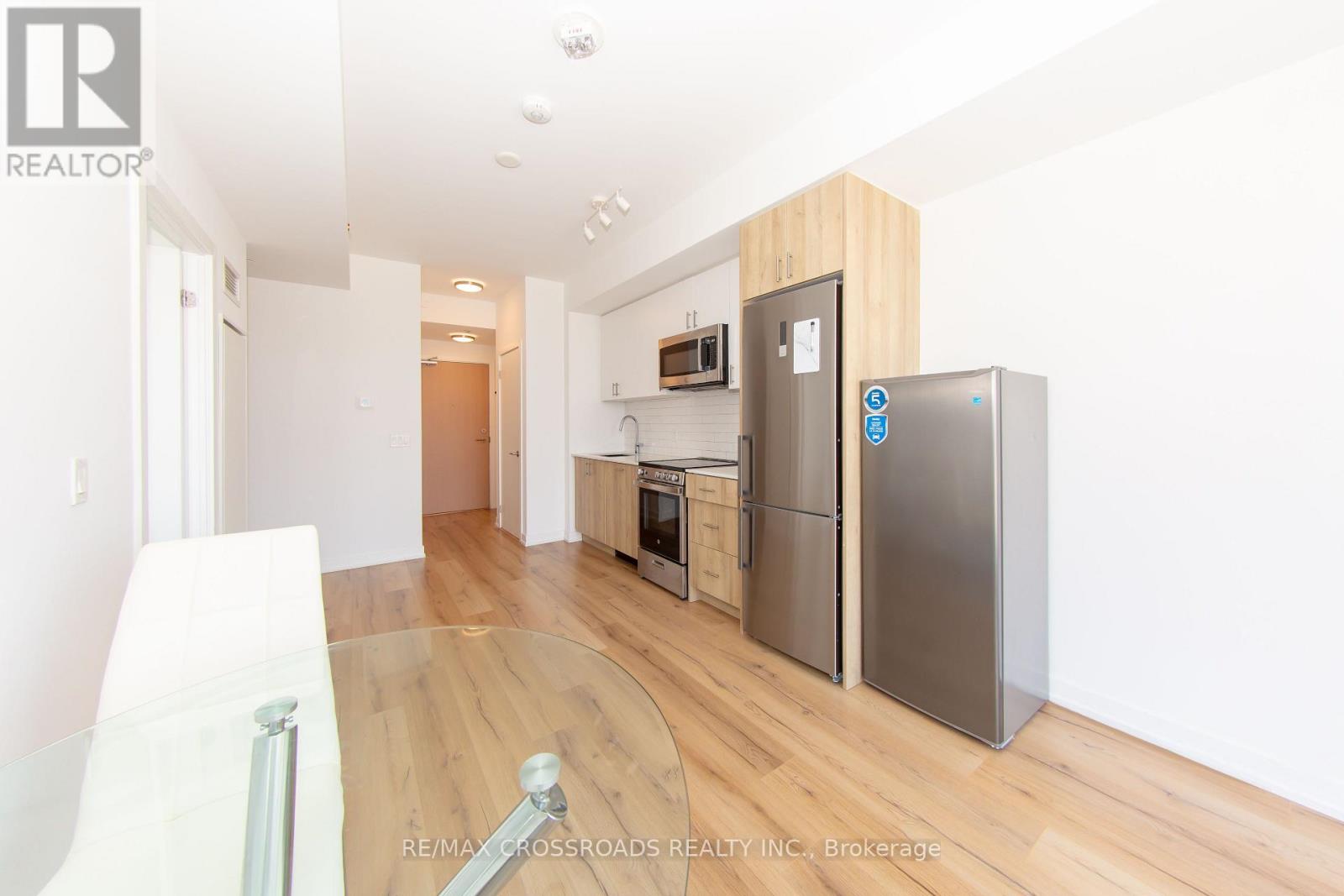 406 - 1195 The Queensway, Toronto, Ontario  M8Z 1R6 - Photo 3 - W12825298