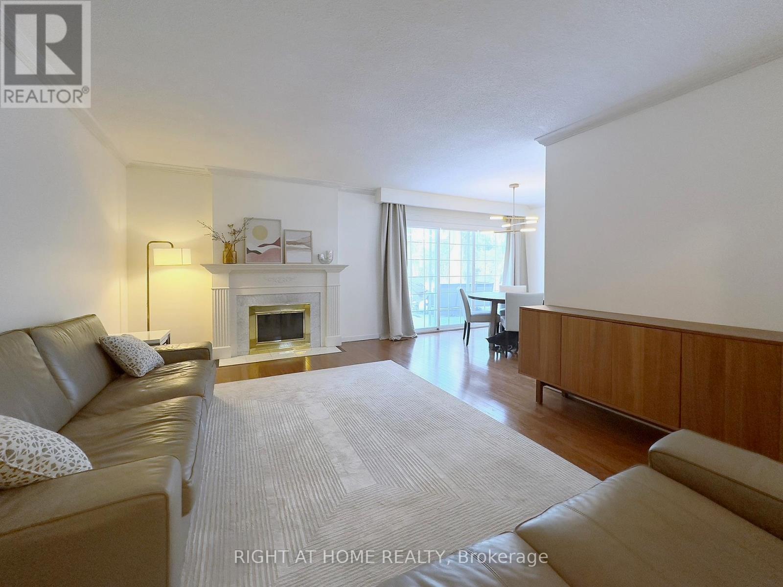 772 Wylan Court, Mississauga, Ontario  L5J 2T5 - Photo 11 - W12825302