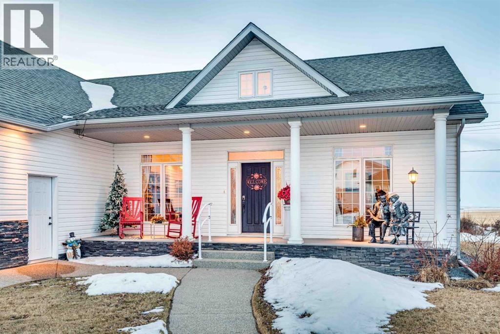 536 8 Street Ne, Three Hills, Alberta  T0M 2A0 - Photo 4 - A2284548