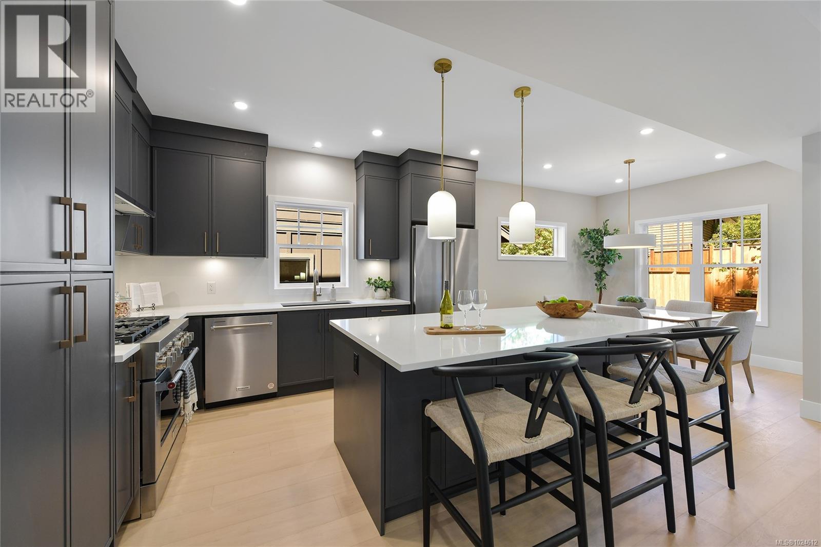 6983 Hagan Rd, Central Saanich, British Columbia