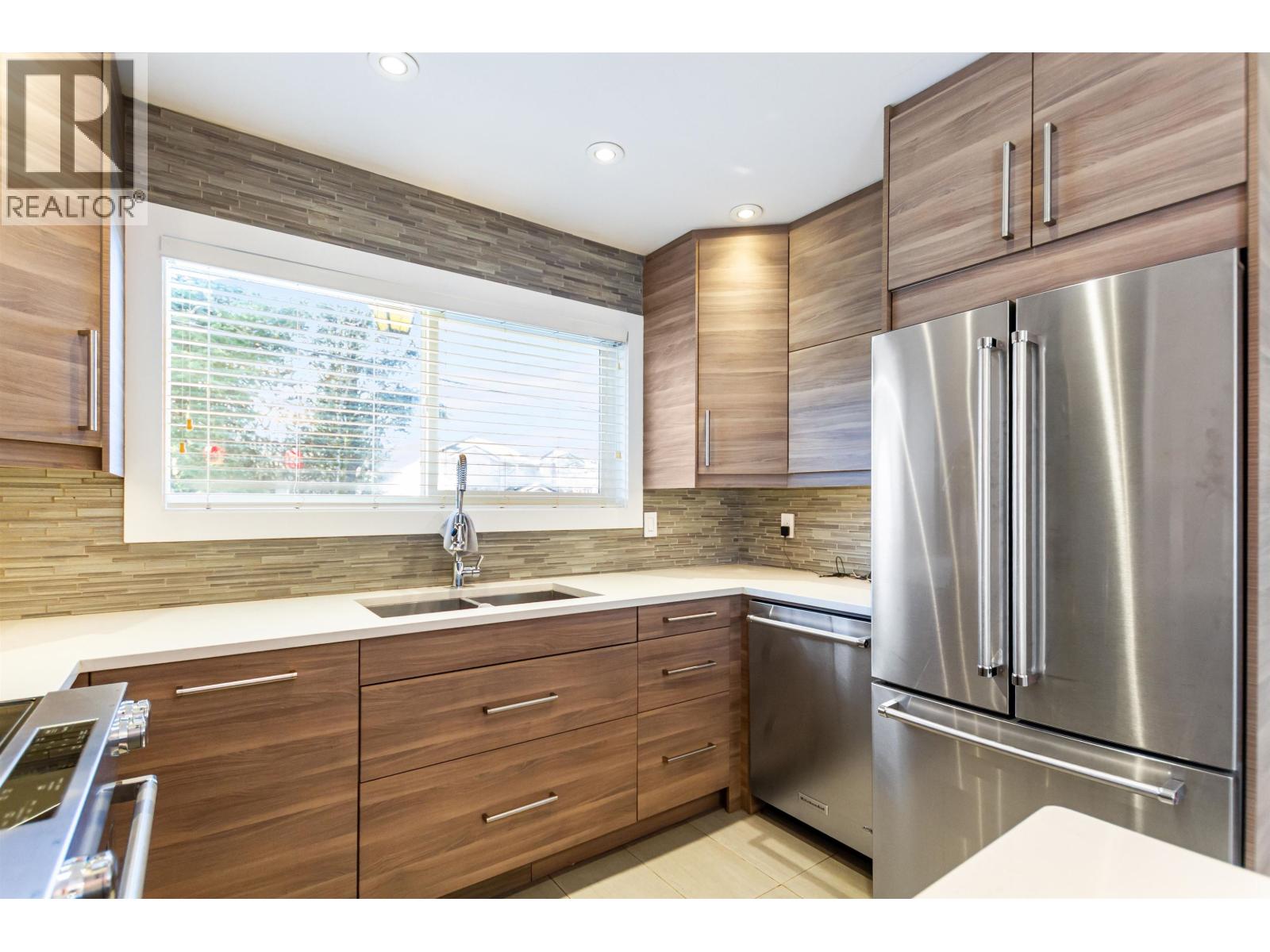 6072 Selma Avenue, Burnaby, British Columbia  V5H 3R2 - Photo 12 - R3093926