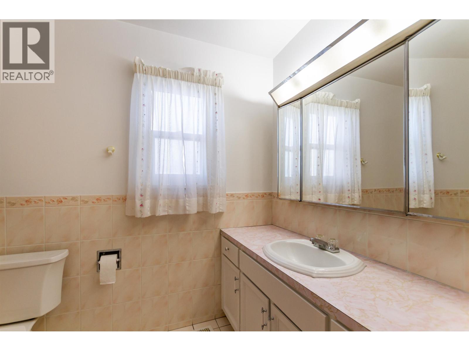 6072 Selma Avenue, Burnaby, British Columbia  V5H 3R2 - Photo 18 - R3093926