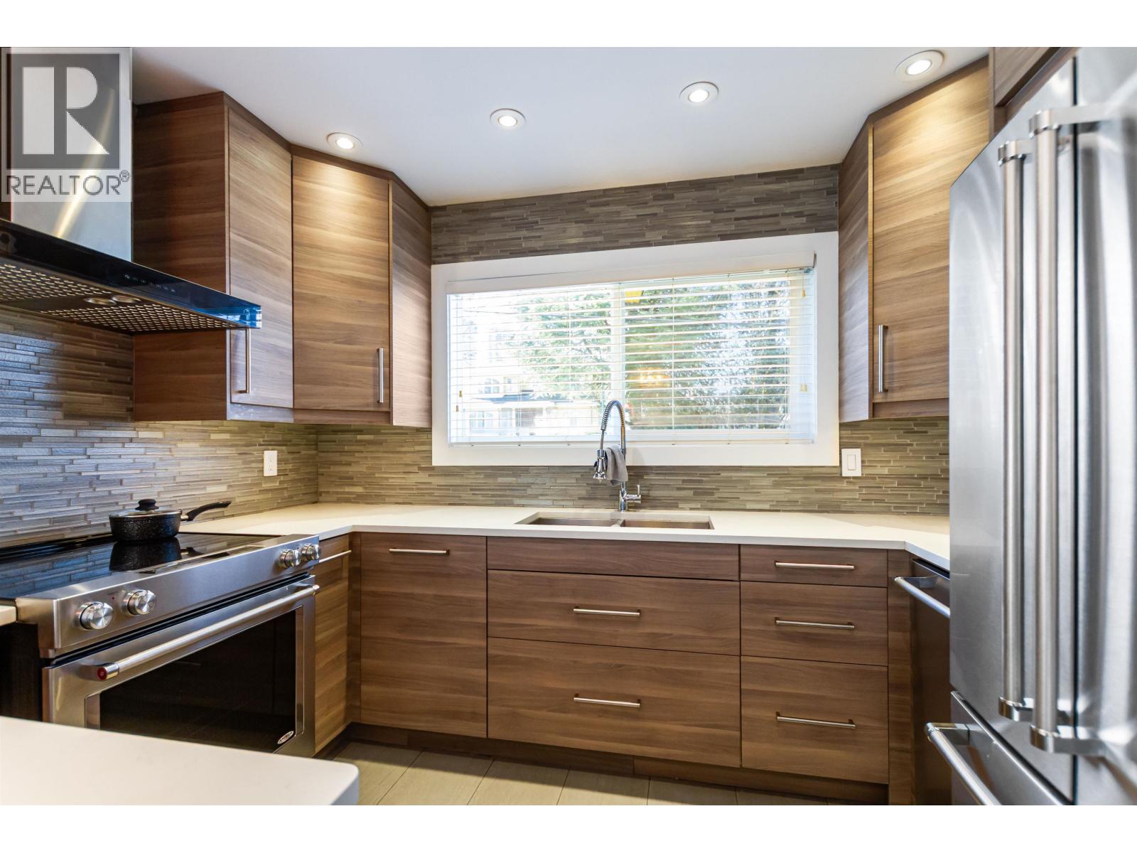 6072 Selma Avenue, Burnaby, British Columbia  V5H 3R2 - Photo 13 - R3093926