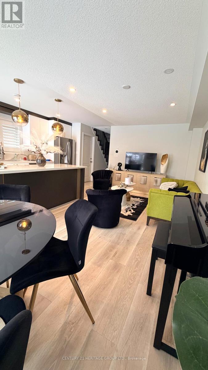 58 RUSSEL DRIVE, Bradford West Gwillimbury, Ontario