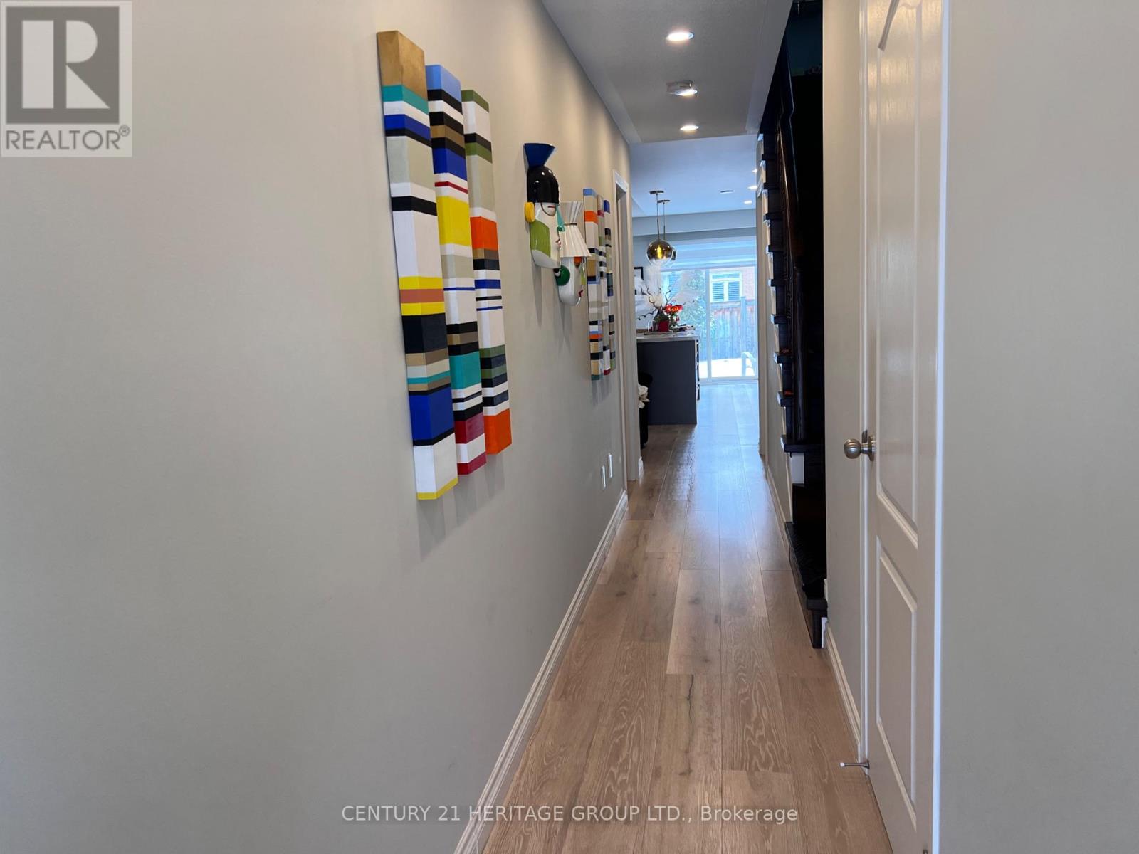 58 Russel Drive, Bradford West Gwillimbury, Ontario  L3Z 0M9 - Photo 8 - N12825090