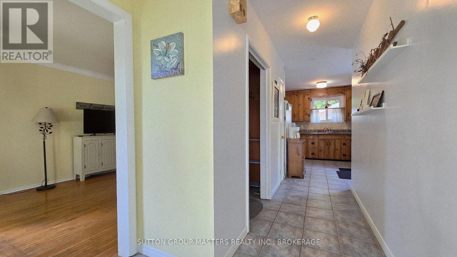 7a Bishop Street, Kingston, Ontario  K7M 3P5 - Photo 4 - X12793136