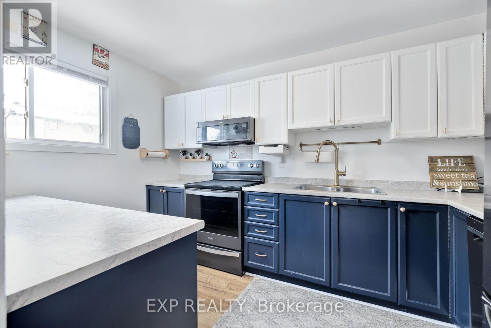 3156 Quail Drive, Ottawa, Ontario  K1T 1T9 - Photo 5 - X12825344