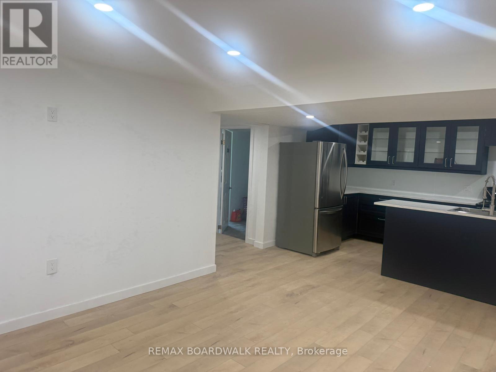 1399 Ellsworth Lane, Ottawa, Ontario  K4P 1N3 - Photo 6 - X12825360