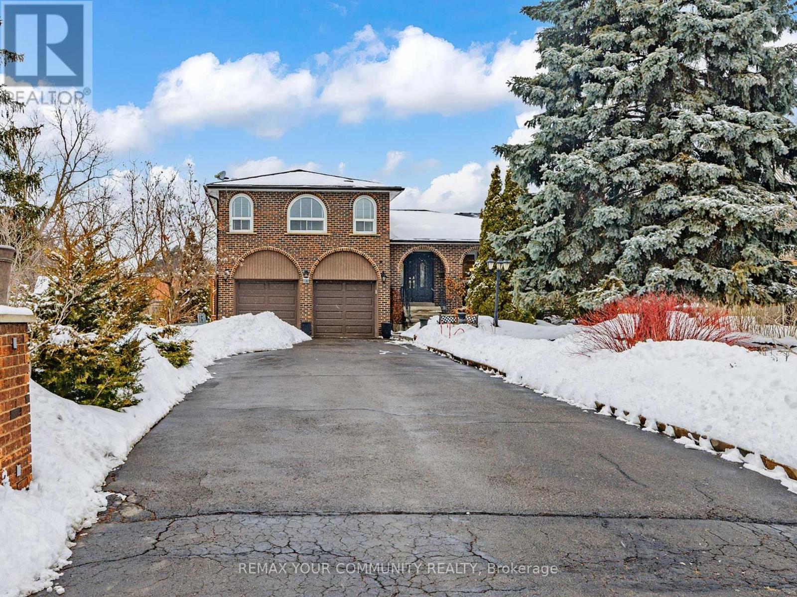 130 SPRUCE AVENUE, Richmond Hill, Ontario