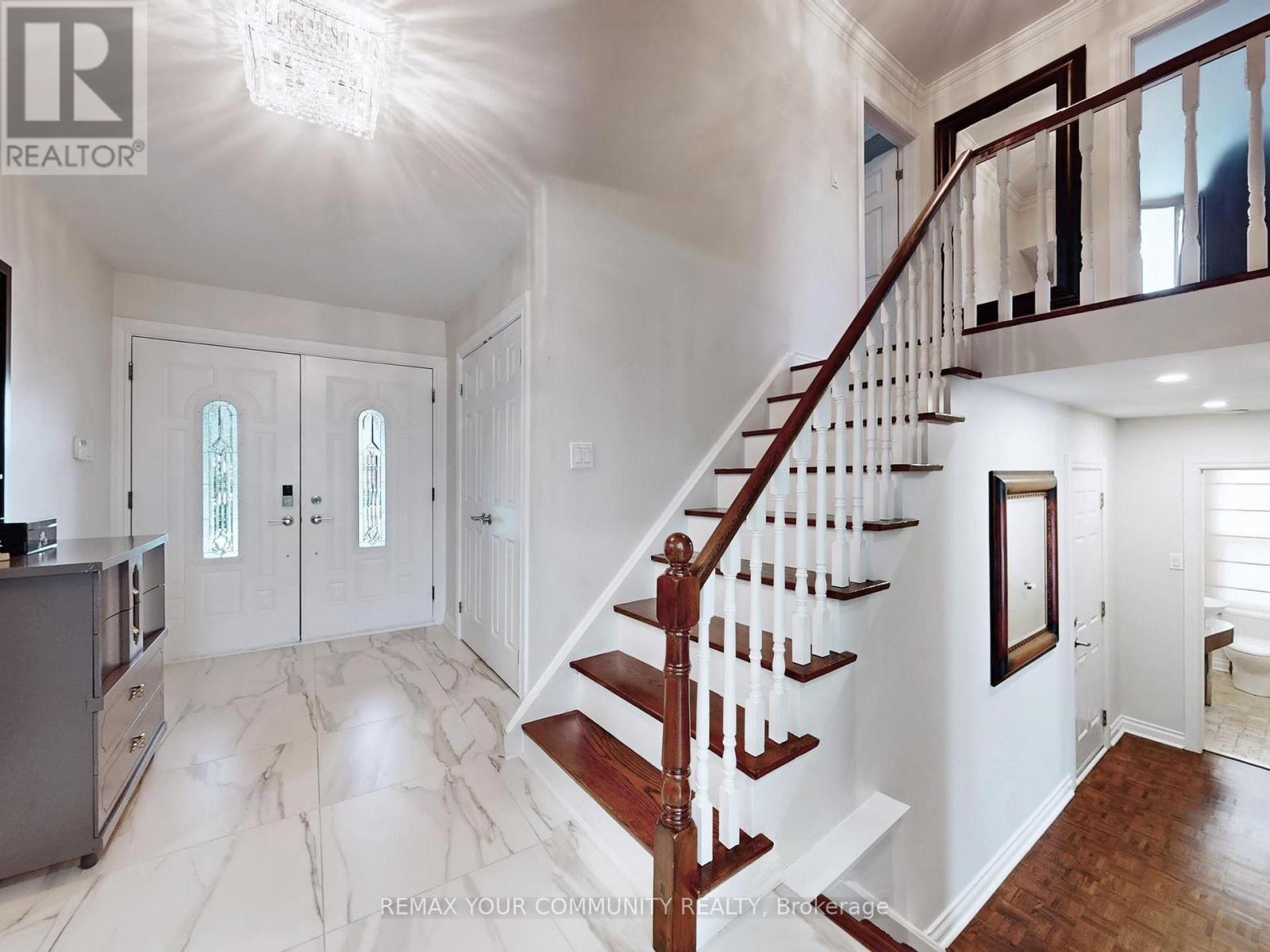 130 Spruce Avenue, Richmond Hill, Ontario  L4C 6W1 - Photo 16 - N12825202