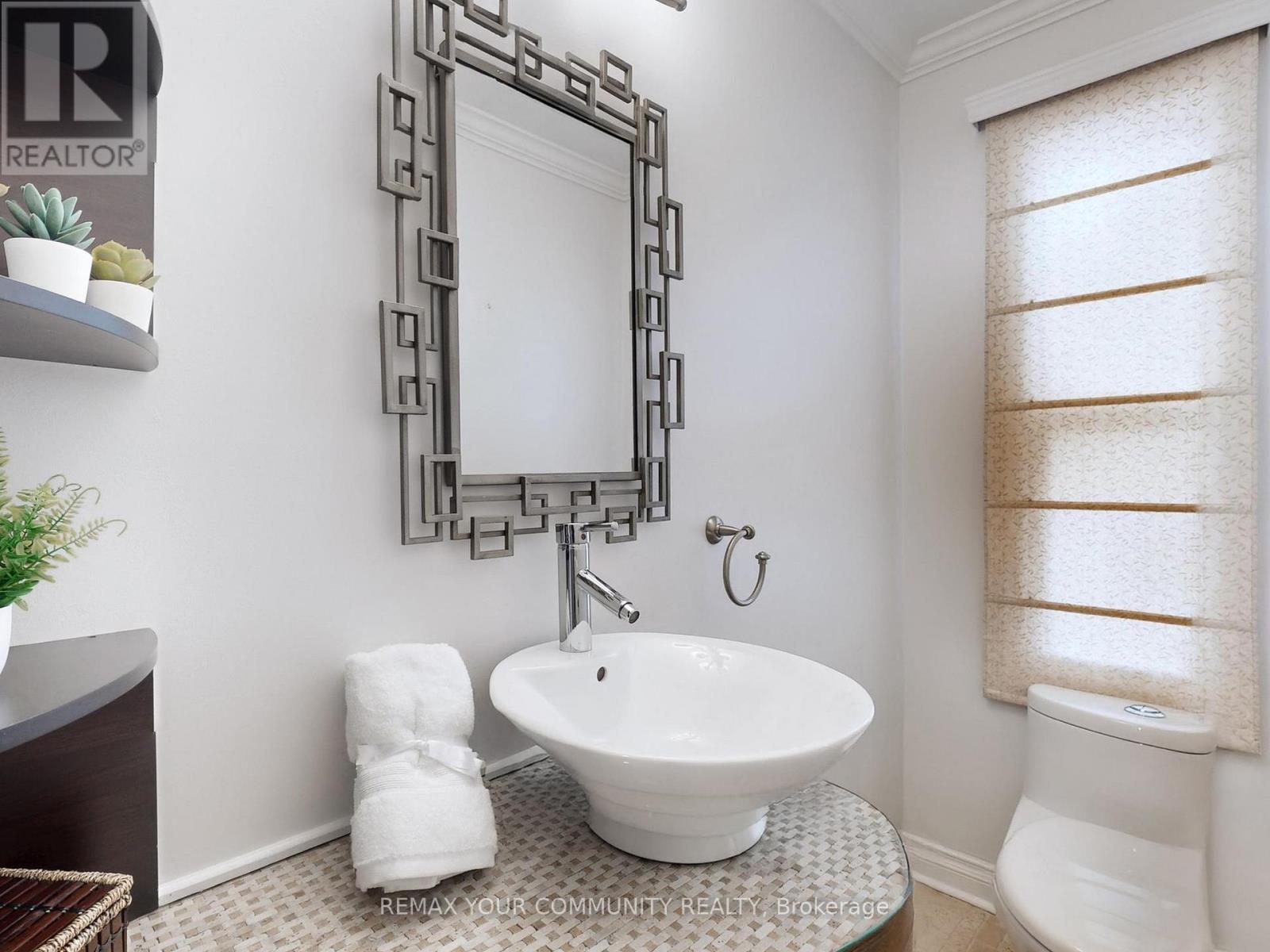 130 Spruce Avenue, Richmond Hill, Ontario  L4C 6W1 - Photo 30 - N12825202