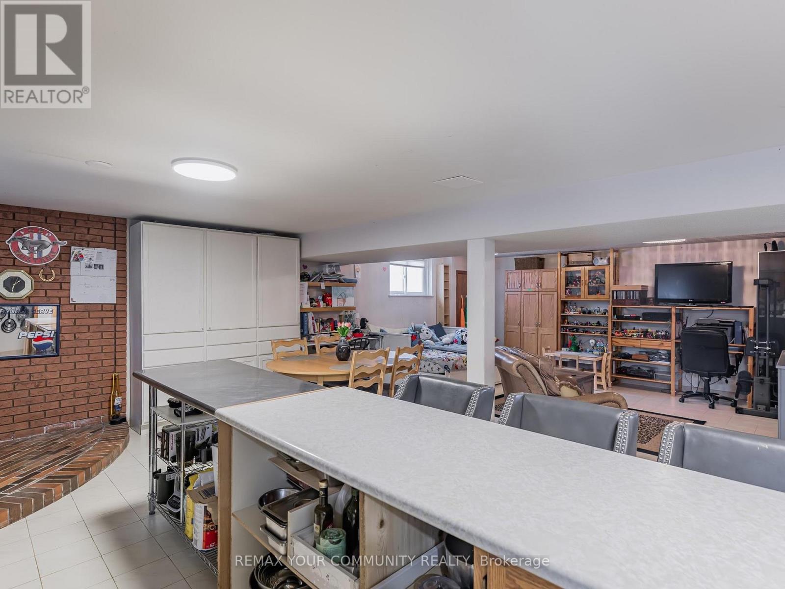 130 Spruce Avenue, Richmond Hill, Ontario  L4C 6W1 - Photo 34 - N12825202