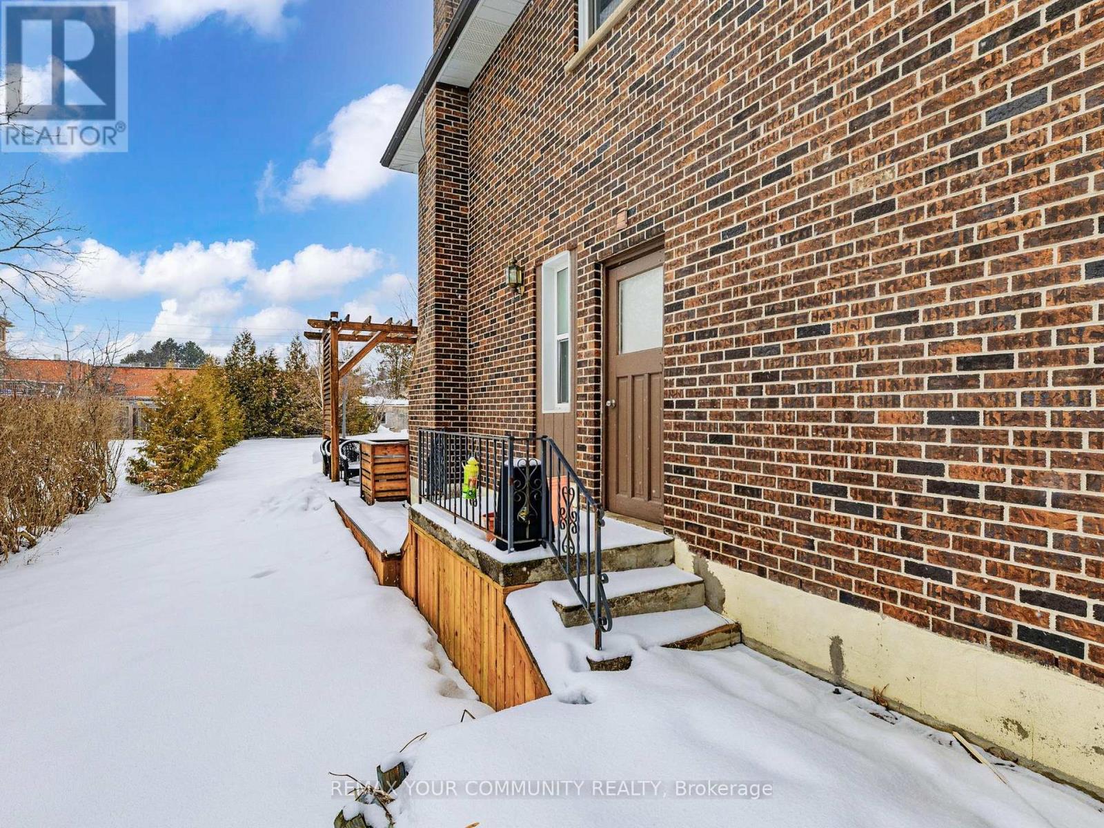 130 Spruce Avenue, Richmond Hill, Ontario  L4C 6W1 - Photo 50 - N12825202