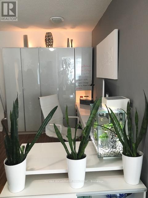 2510 - 373 Front Street W, Toronto, Ontario  M5V 3R7 - Photo 15 - C12825336