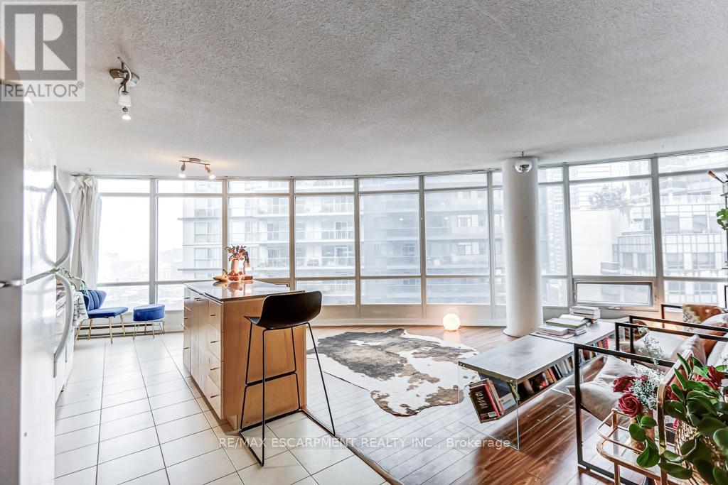 2510 - 373 Front Street W, Toronto, Ontario  M5V 3R7 - Photo 6 - C12825336