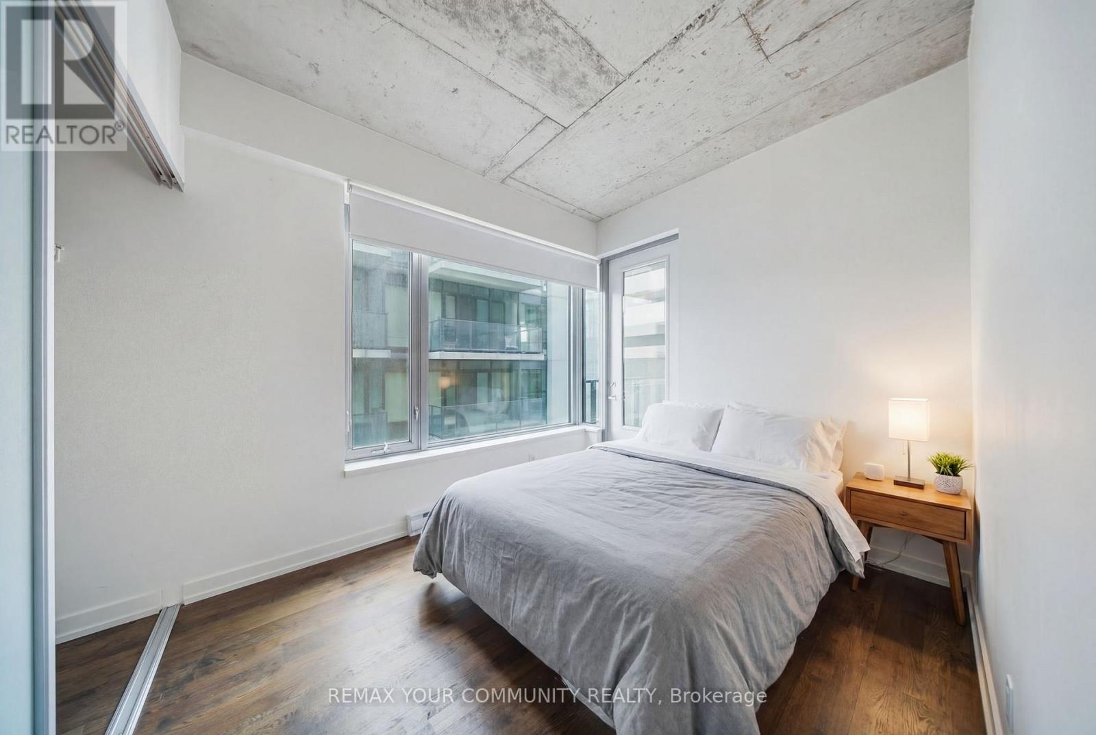 1307 - 95 Bathurst Street, Toronto, Ontario  M5V 0H7 - Photo 10 - C12825338