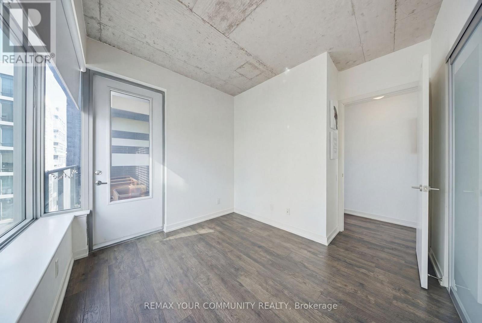 1307 - 95 Bathurst Street, Toronto, Ontario  M5V 0H7 - Photo 11 - C12825338