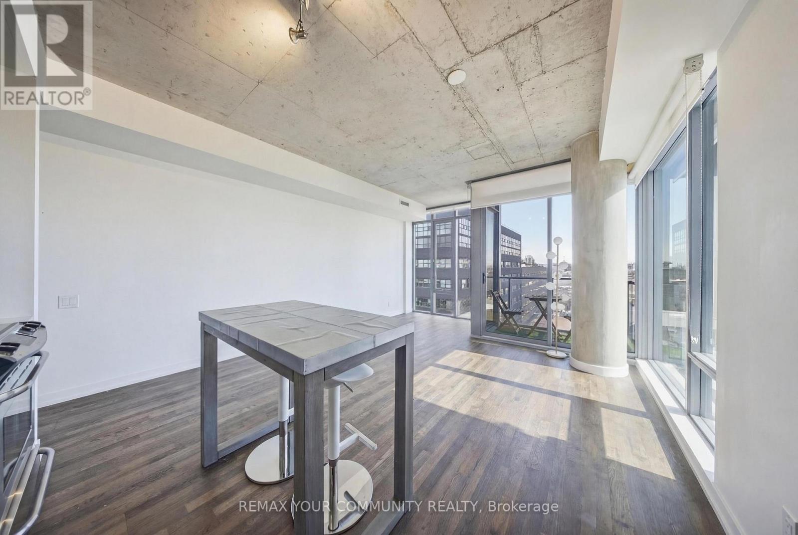 1307 - 95 Bathurst Street, Toronto, Ontario  M5V 0H7 - Photo 4 - C12825338