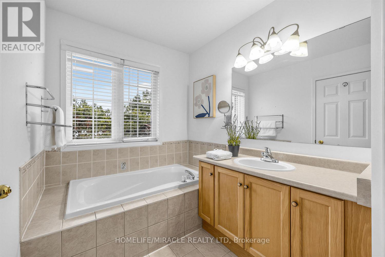 133 Stokely Crescent, Whitby, Ontario  L1N 9S9 - Photo 22 - E12825326