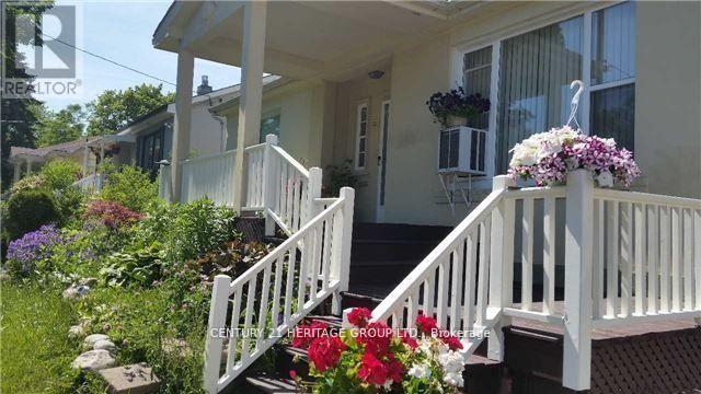 70 Woodward Avenue, Markham, Ontario  L3T 1E7 - Photo 2 - N12825342