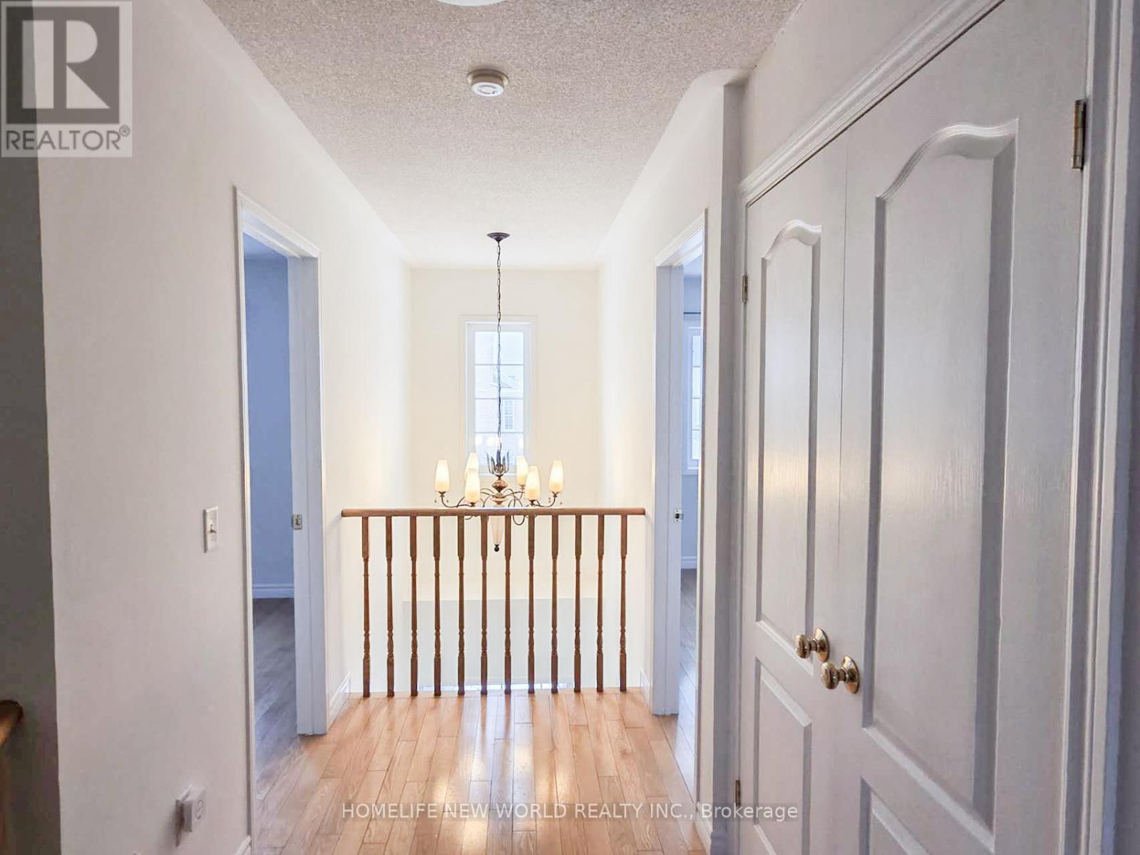 4 Belgrave Square, Markham, Ontario  L6C 2T1 - Photo 7 - N12825350