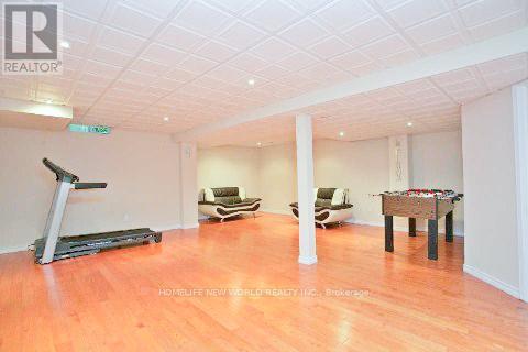 39 Maroon Drive, Richmond Hill, Ontario  L4E 5B4 - Photo 16 - N12825368