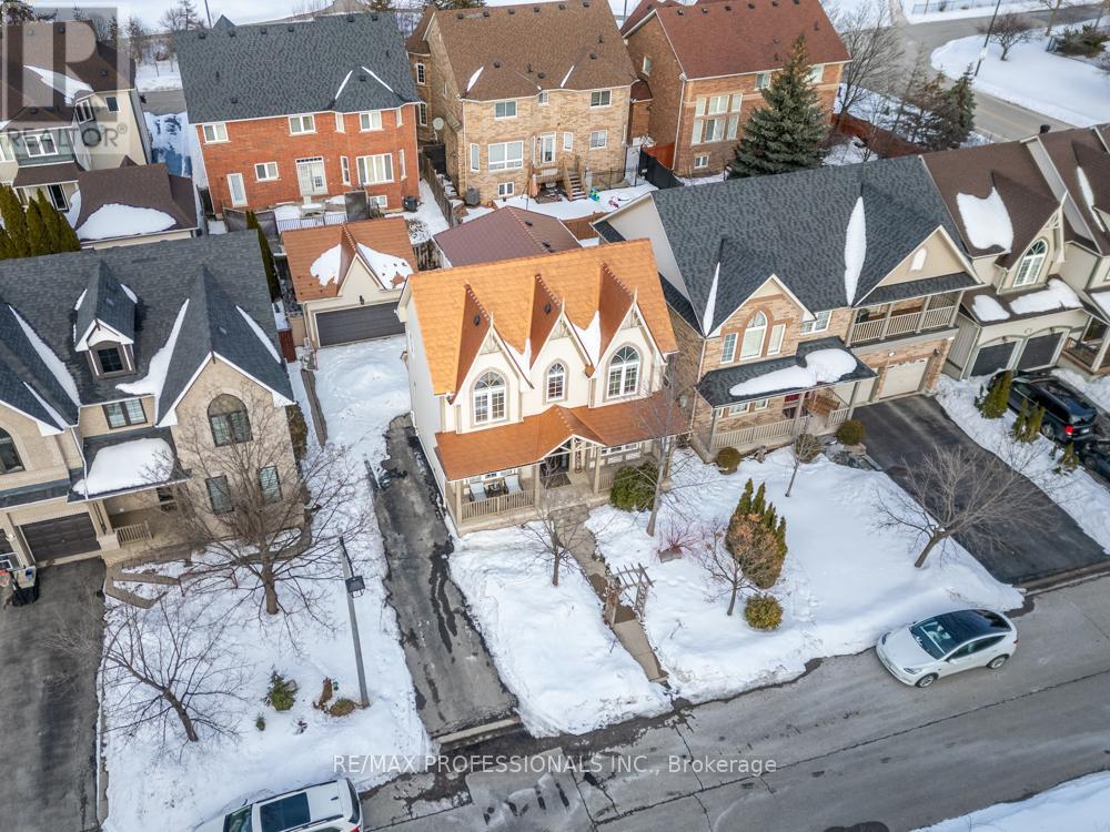 7108 Gablehurst Crescent, Mississauga, Ontario  L5W 1E7 - Photo 34 - W12822836